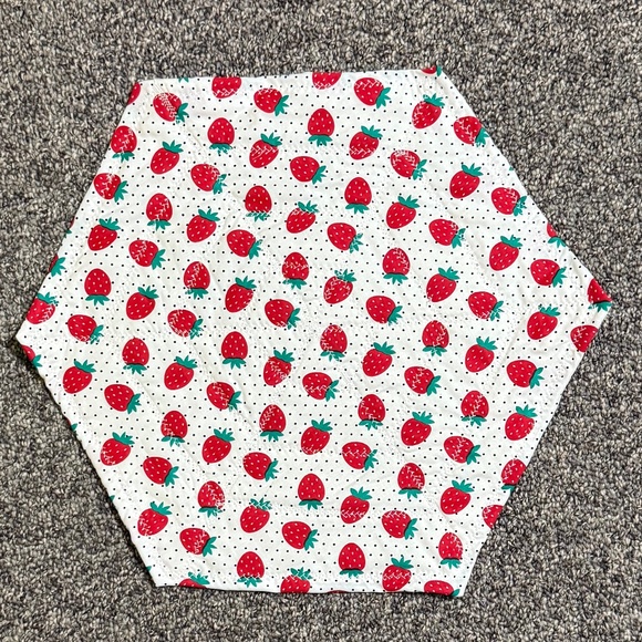 Hexagon Table Mat - Picture 2 of 2